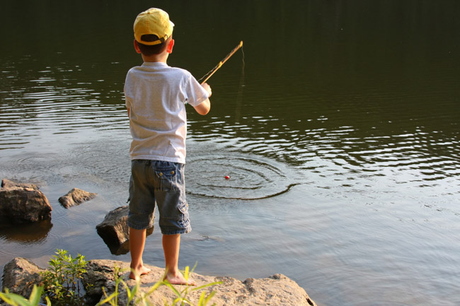 000-boy-fishing - TourPikeCounty.com